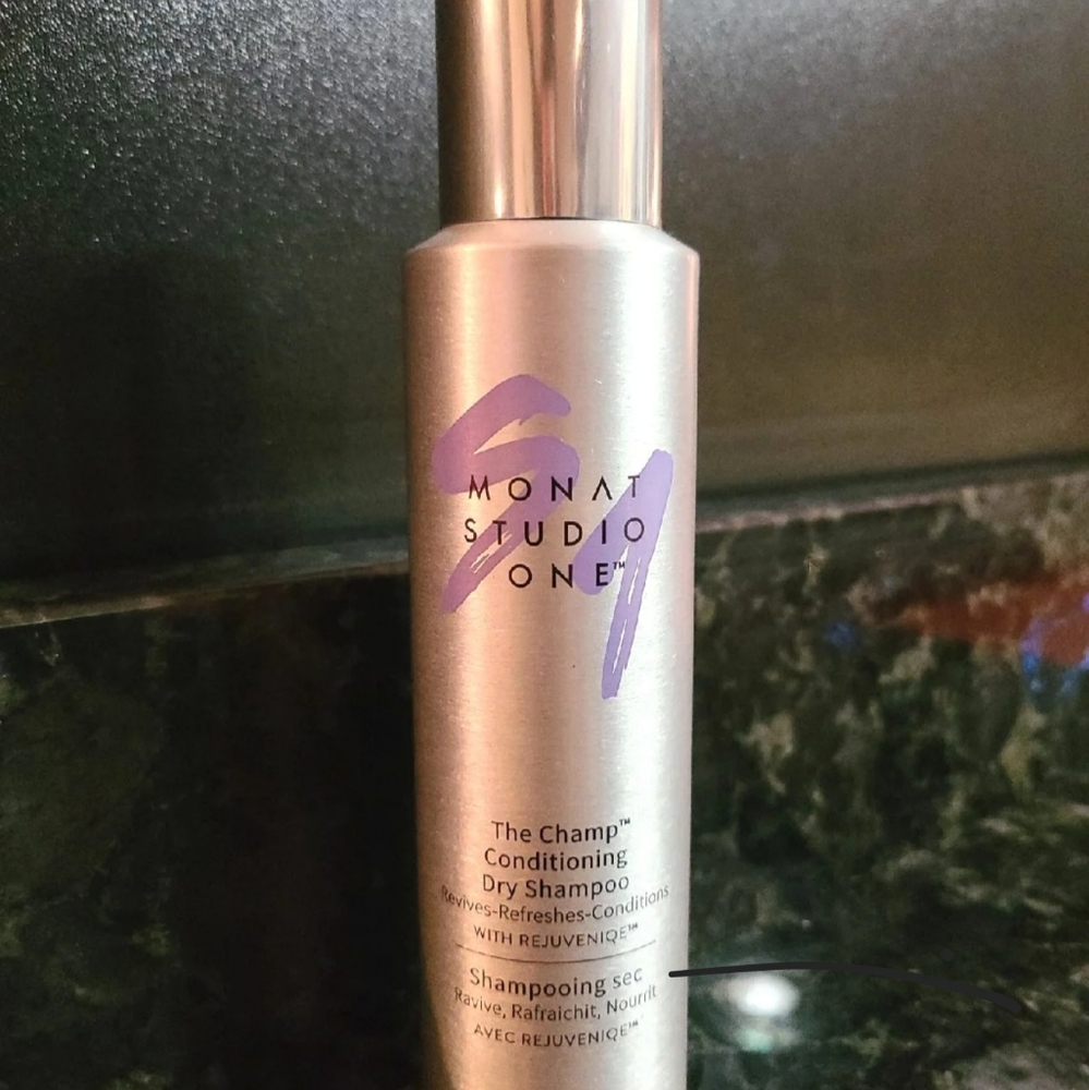 Monat dry shampoo